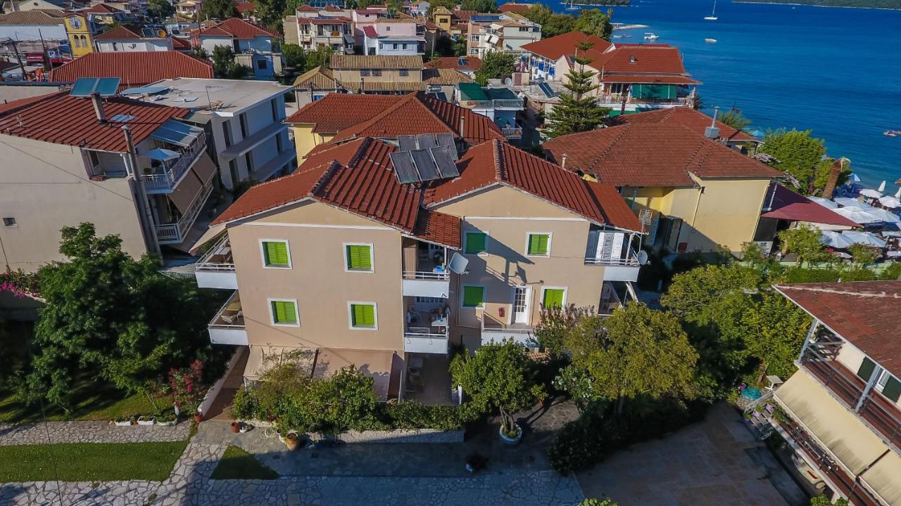 Aparthotel Elati Beach à Nydri  Extérieur photo